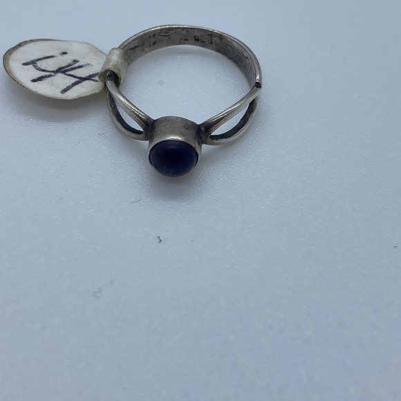 BOGO50 Sterling silver amethyst ring - Picture 2 of 6